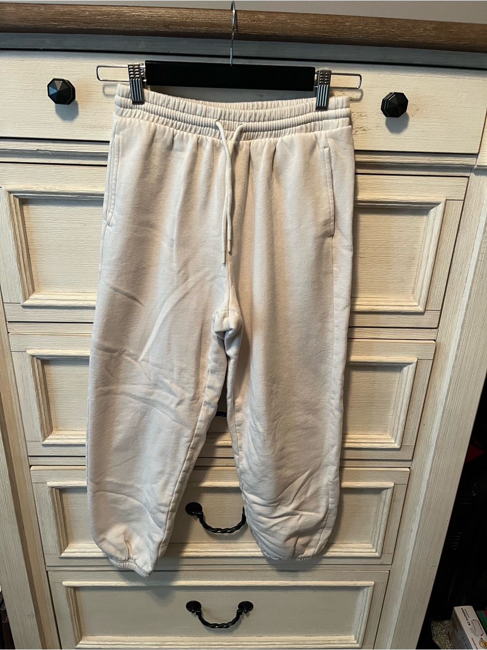 Old Navy Cream Fleece Lined Sweatpants